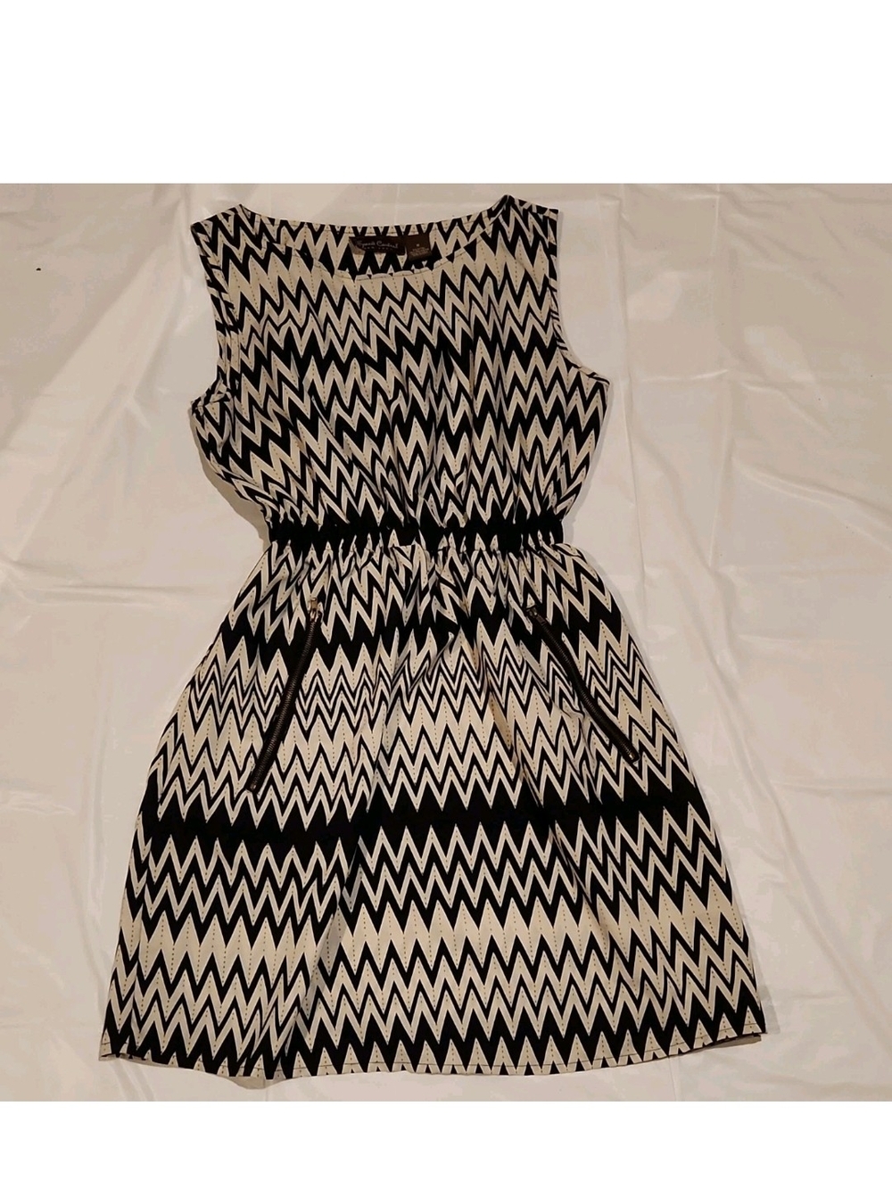 Speed Control Black & White Zigzag Mini Dress